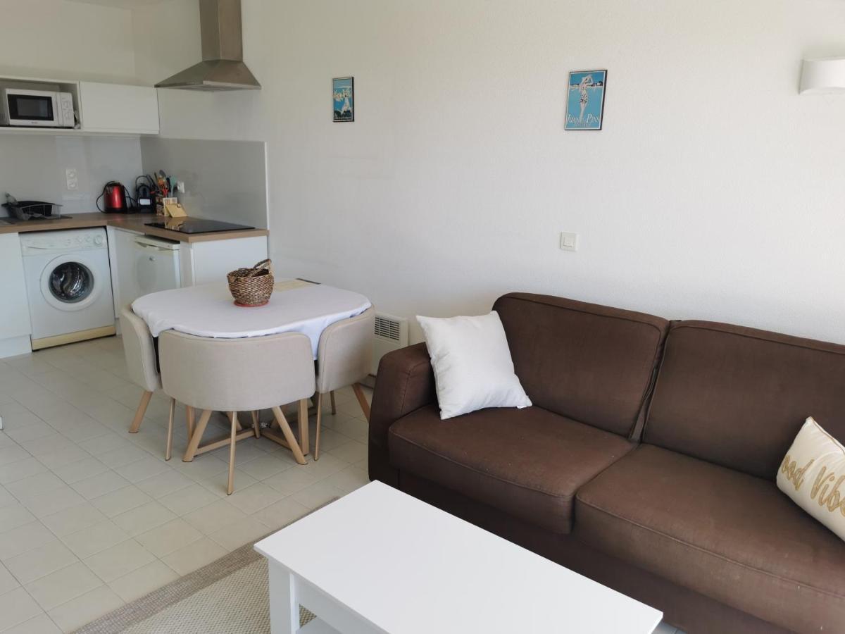 Antibes Les Pins 2 Pieces Vue Mer Piscine Parkingアパートメント エクステリア 写真